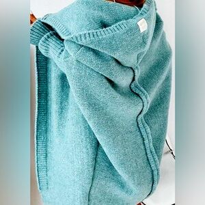 Teal oversized hooded sweater size small 4/6